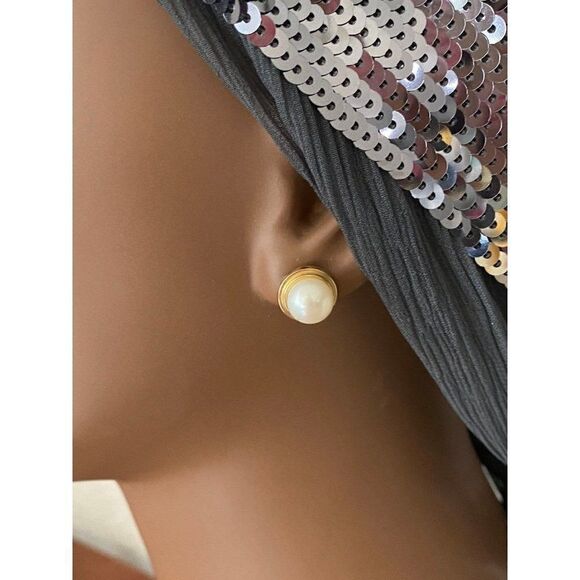 14k Pearl (8mm) Stud Earrings - Picture 6 of 7